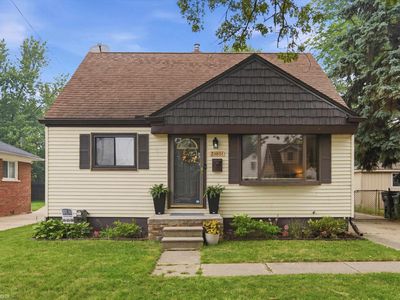 23801 Beverly St, Saint Clair Shores, MI, 48082
