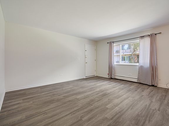 4th image of 2308 Algonquin Rd APT 7