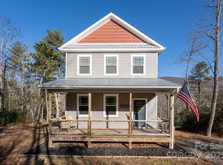 7 Pineview Rd, Fairview, NC 28730