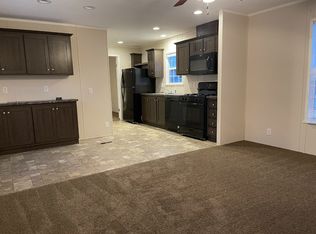 2700 Cox Rd #F705, Saint Clair, MI 48079