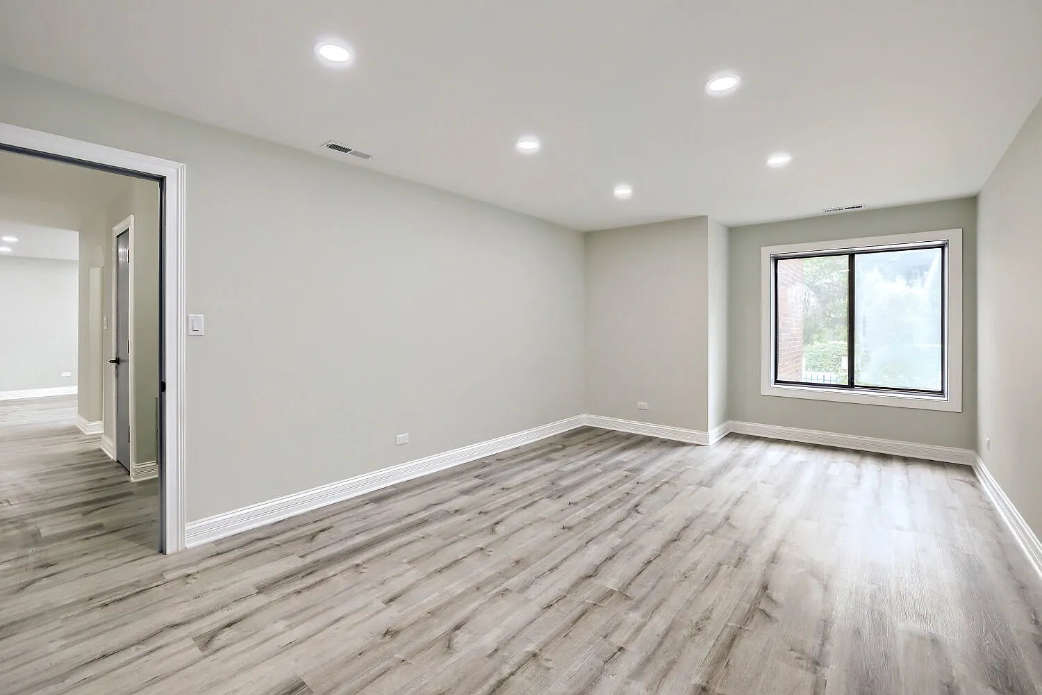 2 bed, 1700 sqft, $2,900 — Photo 3