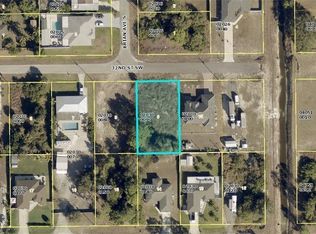 3905 32nd St SW, Lehigh Acres, FL 33976