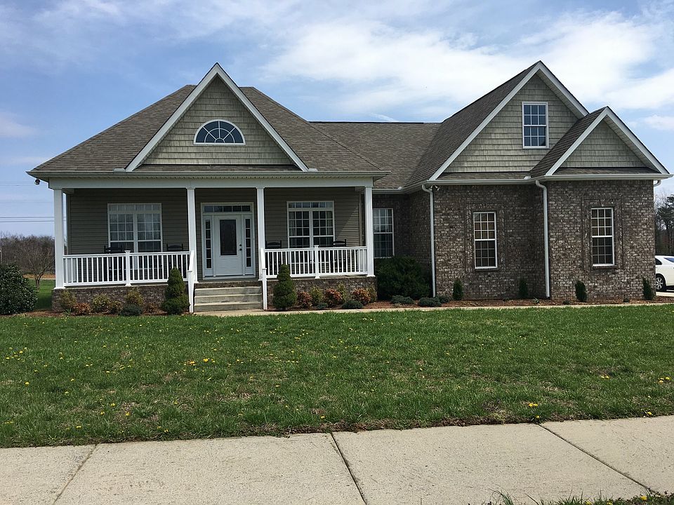 1st image of 1528 Leaf Ln