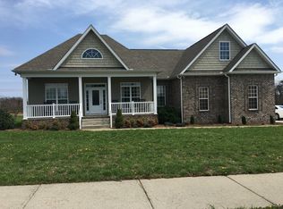 1528 Leaf Ln, Ashland City, TN 37015