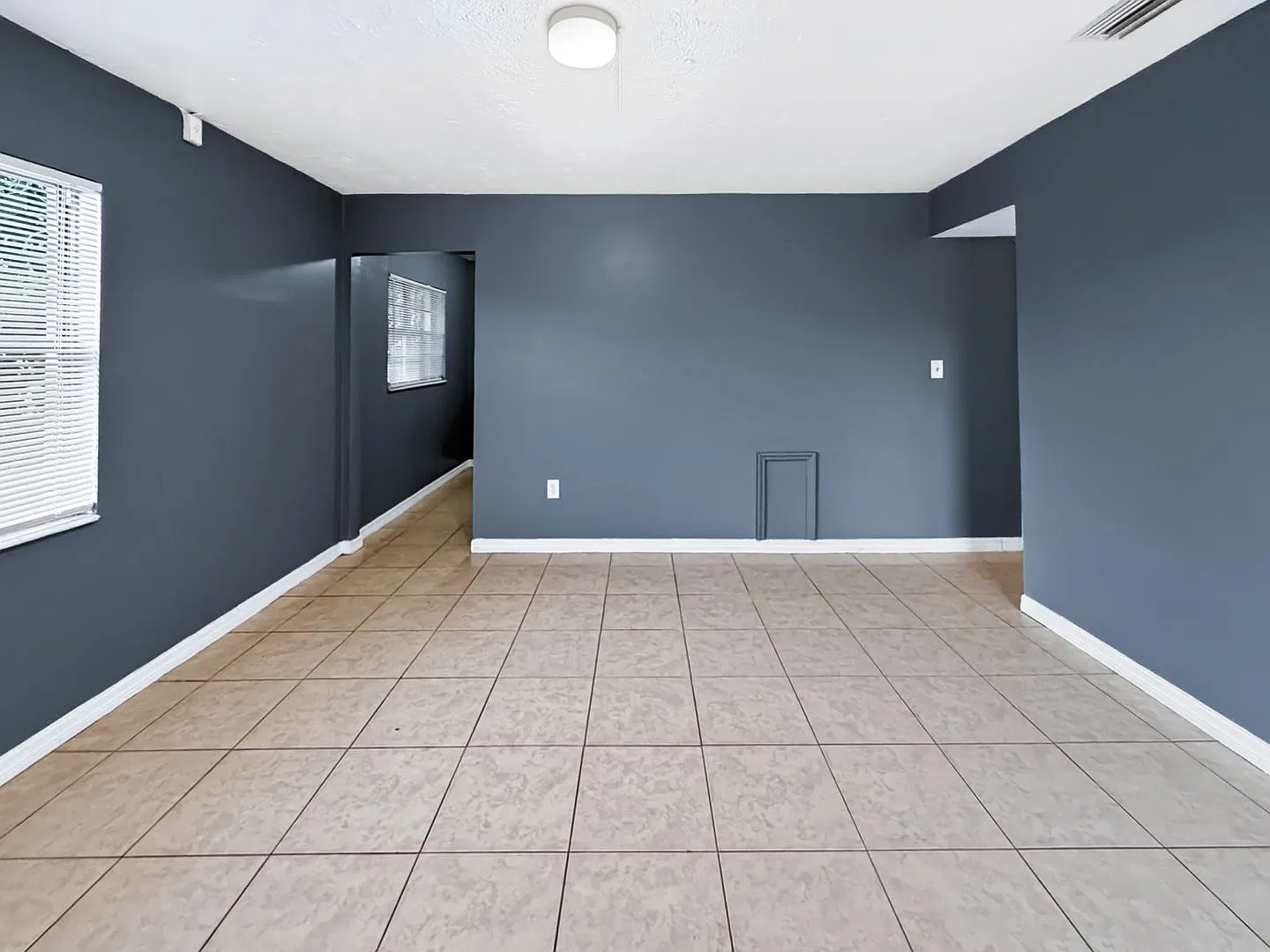 Freshly Updated 4-Bedroom Home for Rent in Tampa, FL — Photo 3