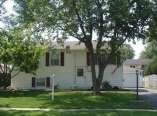 3277 W 74th Pl, Merrillville, IN