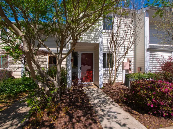 4633 Edwards Mill Rd, Raleigh, NC 27612