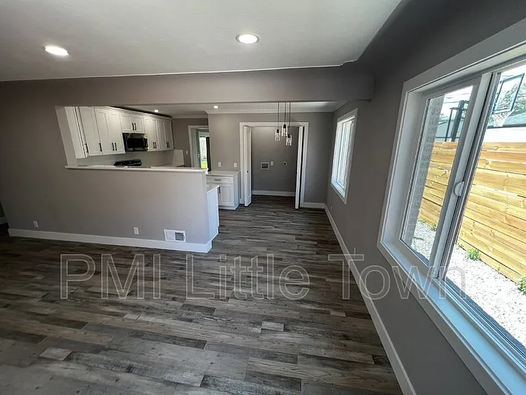 3447 N Garfield St — Photo 6