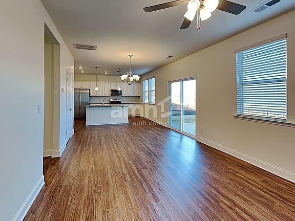 5th image of 108 Larragan Dr