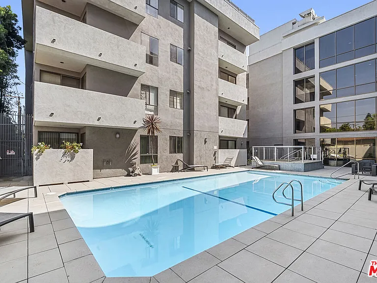 12115 San Vicente Blvd #111 — Photo 23