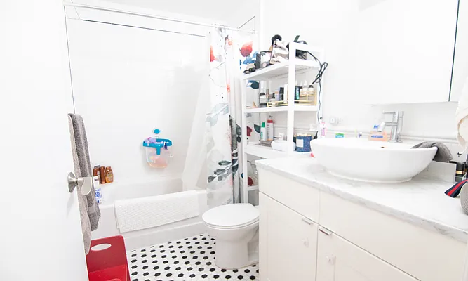 Rented by Corcoran | media 22