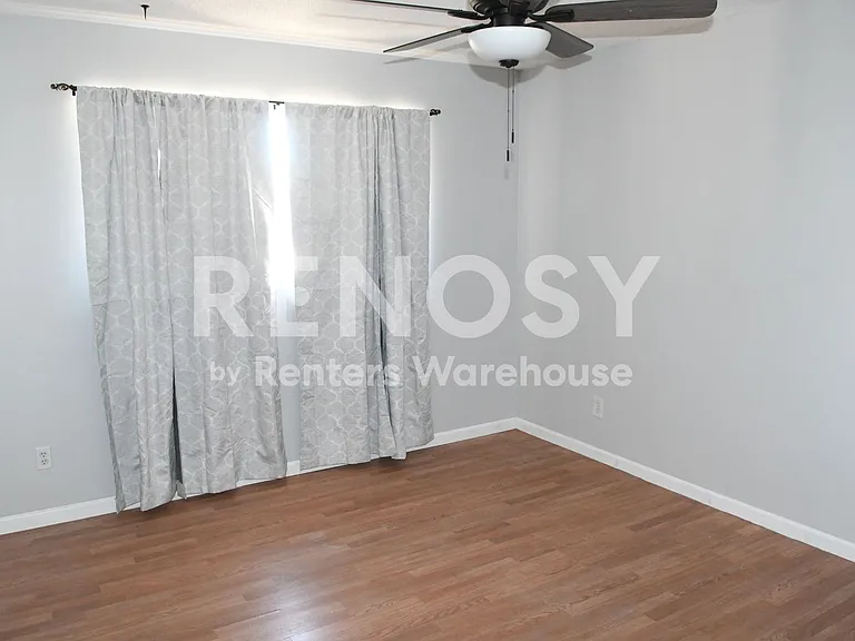 8420 E Edgemont Ave — Photo 12
