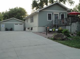 1205 Center St, University Park, IA 52595