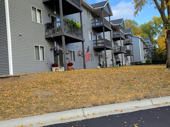 County Line Plaza | 8070 State Highway 55, Rockford, MN
