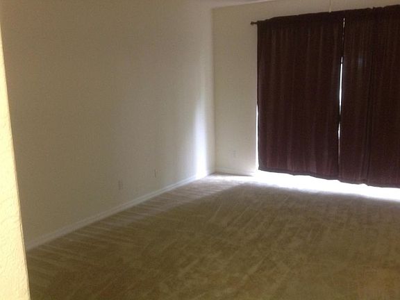 3rd image of 1031 Pipers Cay Dr
