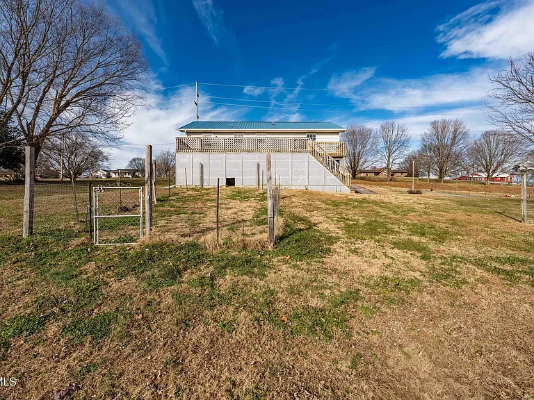 133 Paynetown Rd — Photo 40