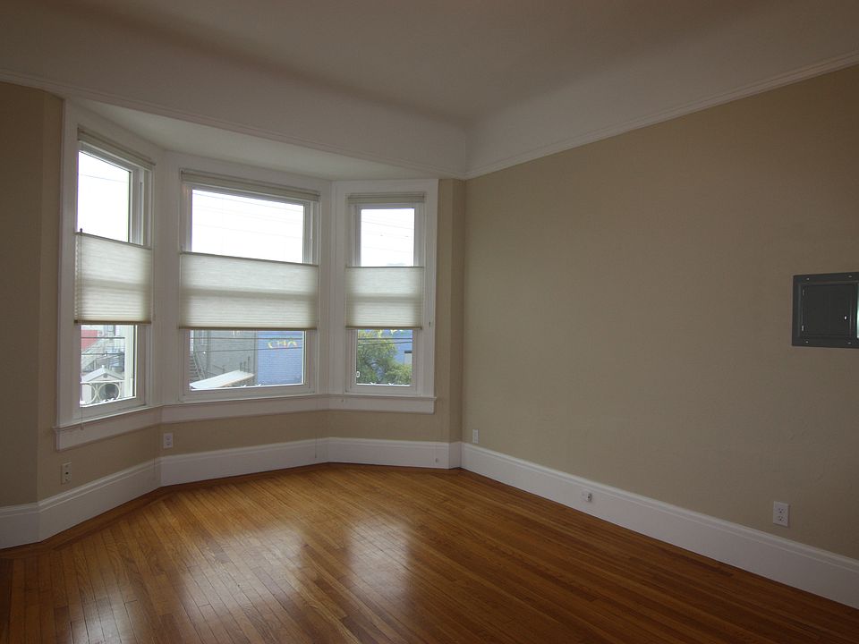 1st image of 616 Shrader St