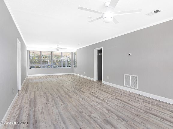 3rd image of 119 W Suwannee Ln