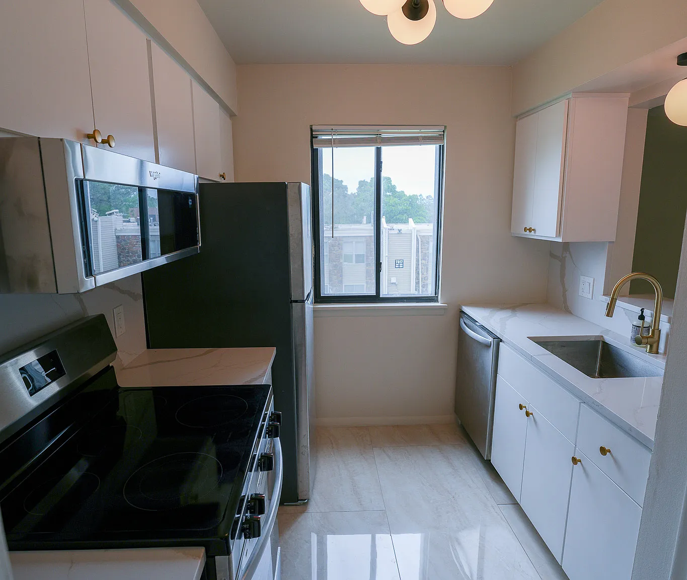2 bed, 1026 sqft, $1,250 — Photo 3