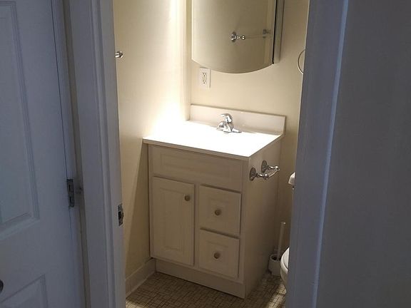 Entry to Bathroom