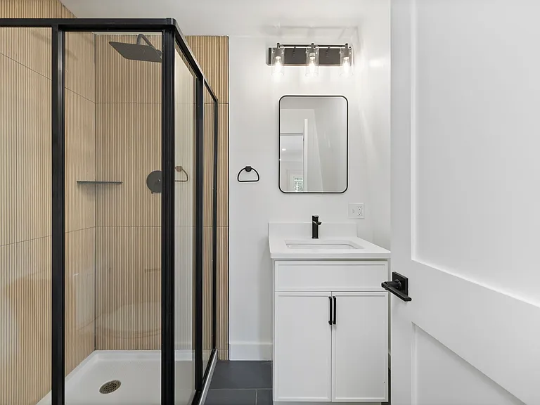 23 Melrose St #5 — Photo 10