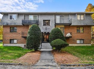 176 Maple Ave APT 3-8, Rutland, MA 01543