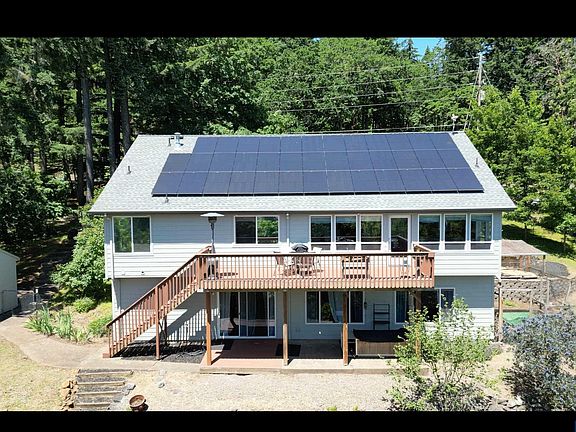 2nd image of 920 NW Carpathian Dr