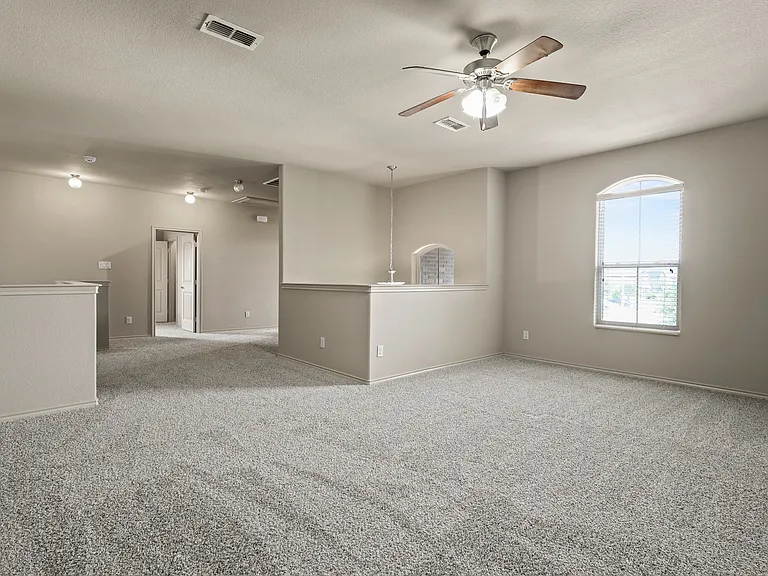 1804 Capulin Rd — Photo 13
