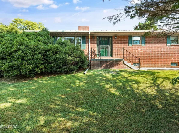 985 Lane Dr, Friendsville, TN 37737