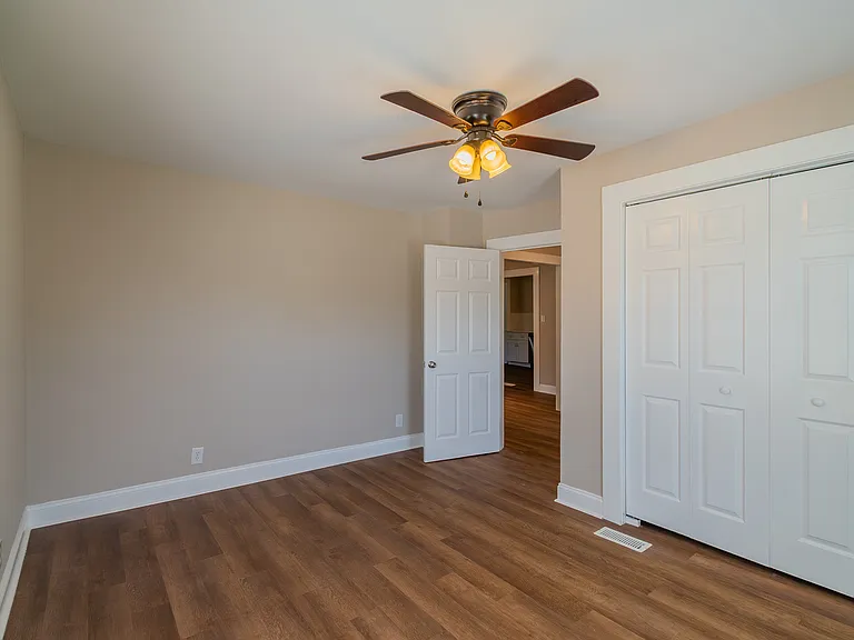 69 Lowe Ave NW — Photo 25