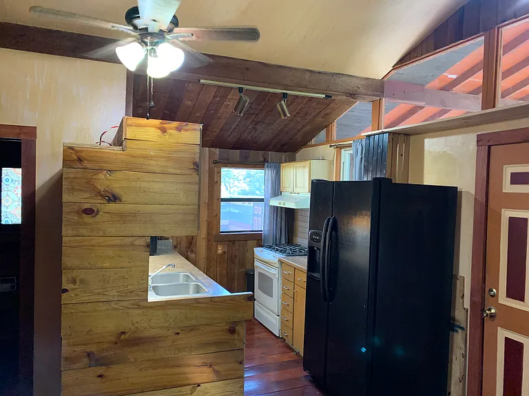 139 Meadows Ln — Photo 28