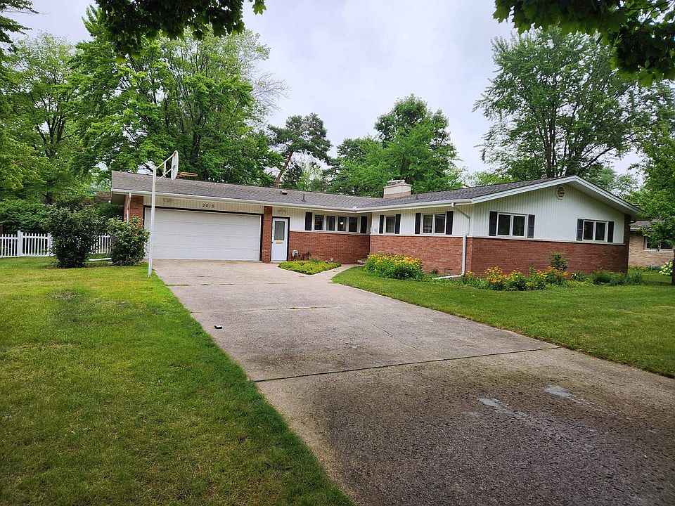1st image of 2015 Airfield Ln