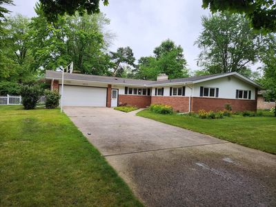 2015 Airfield Ln, Midland, MI, 48642