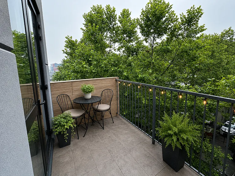 104 E 51st St #4B — Photo 8