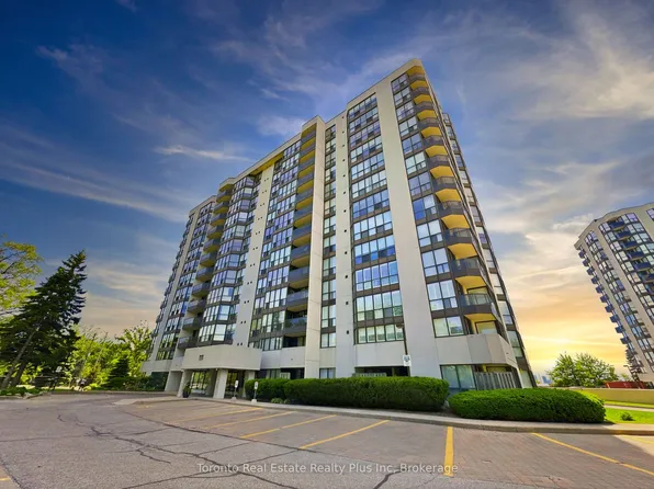 1111 Bough Beeches Blvd #203, Mississauga, ON L4W 4N1