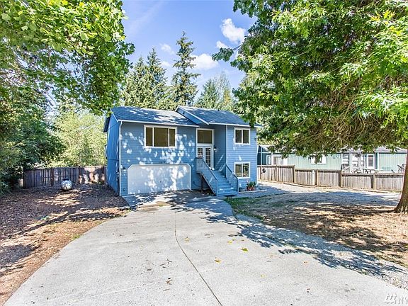 2nd image of 11619 199th Avenue Ct E
