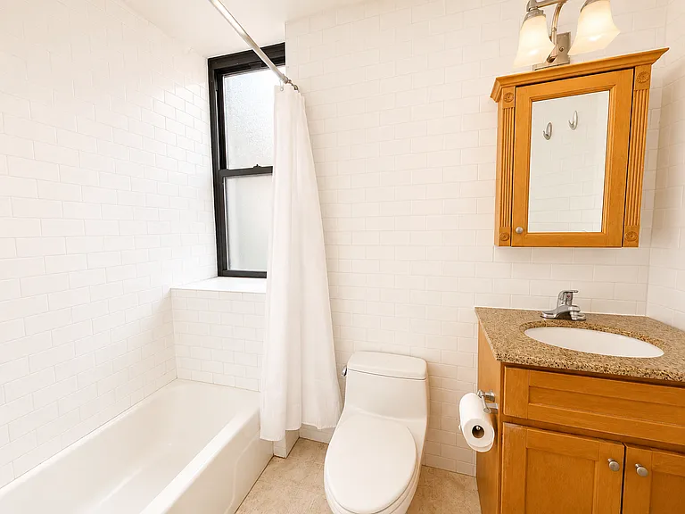 636 Carlton Ave #2R — Photo 5