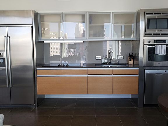 A fully equipped kitchen with everything you need to create a gourmet meal, complemented by top-of-the-line Bosch appliances to make it effortless.