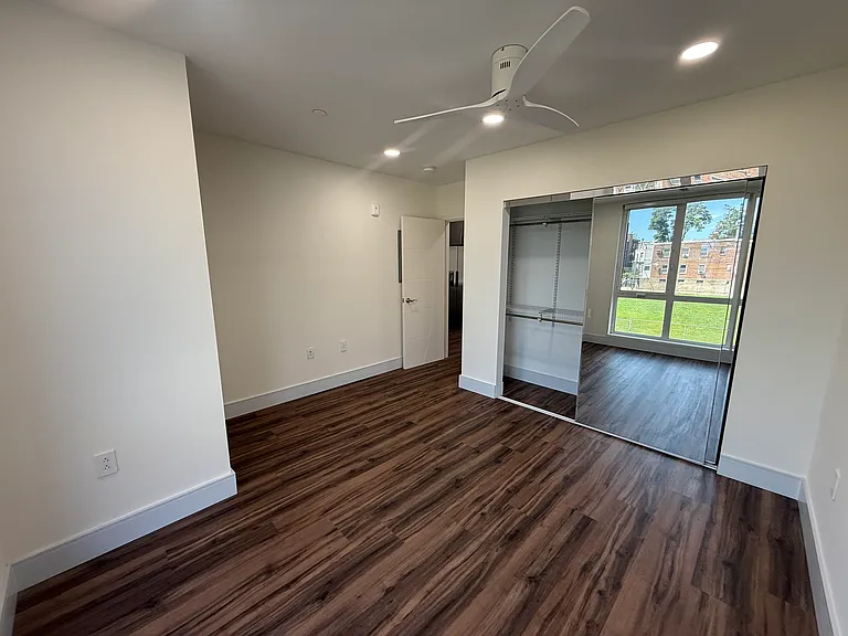 4904 Spruce St #218 — Photo 10