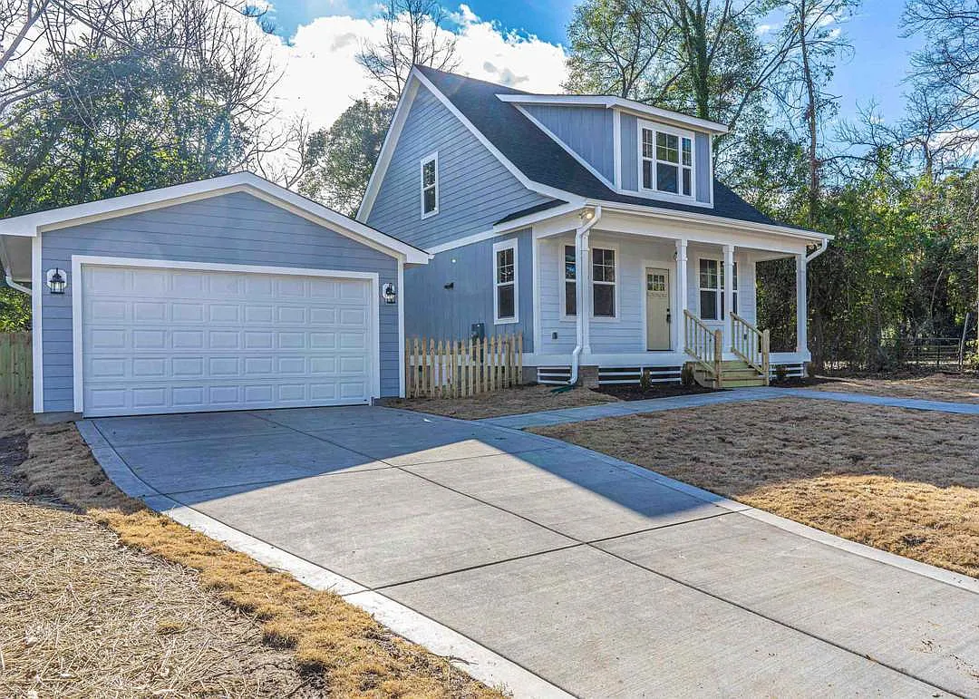 4 bed, 3.5 bath, 1760 sqft, $2,200 — Photo 3