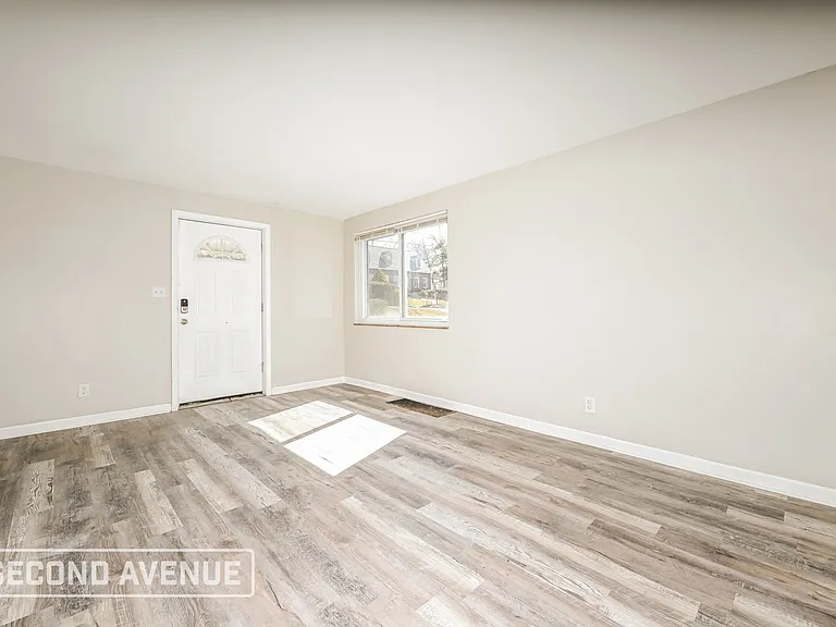 124 Dauntless Dr — Photo 4