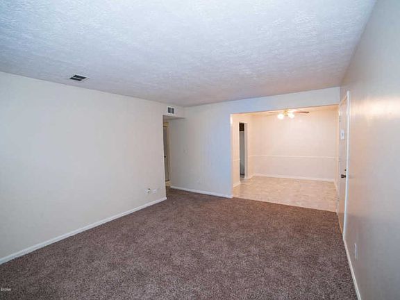 3rd image of 105 Algiers Ct #5-7
