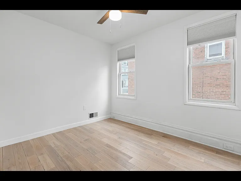 5238 Wickliff St — Photo 6