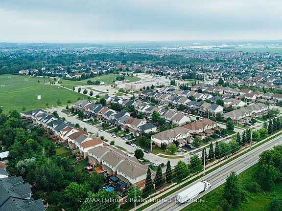 2nd image of 27 Wilkie Cres
