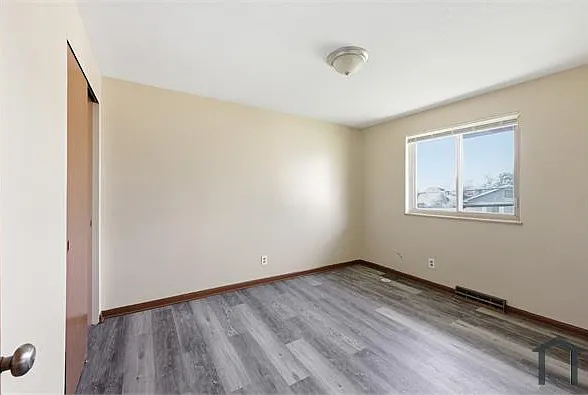 1759 Lonsdale Rd #C — Photo 9