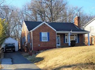 106 College Cres, Staunton, VA 24401