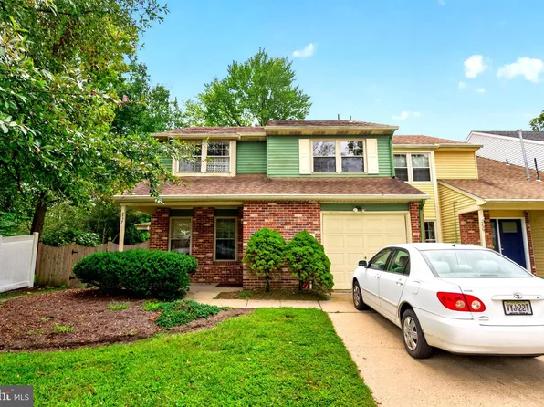 237 Foxwood Ln, Marlton, NJ 08053