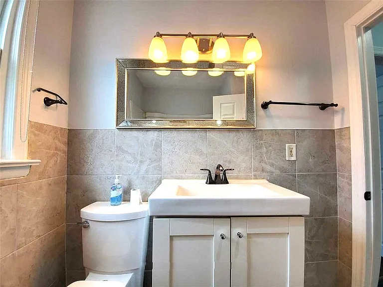 253 Sinclair Ave — Photo 9