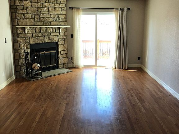 5th image of 8239 S Fillmore Cir