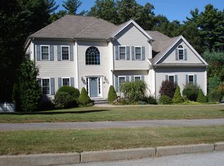 18 Noel Dr, Holliston, MA 01746